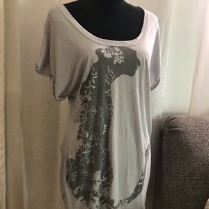 Scoop neck cheetah shirt